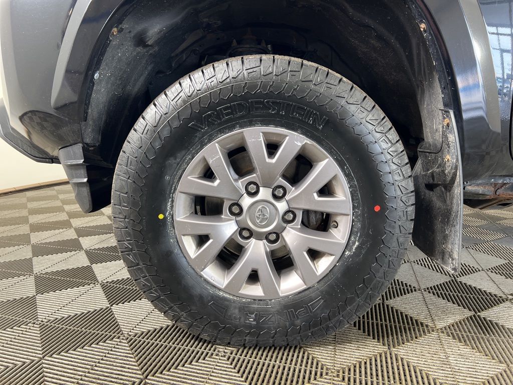Used 2019 Black Toyota SR5 image 11