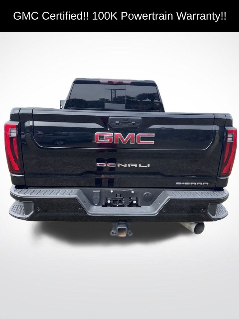 2024 GMC Sierra 2500HD Denali 8