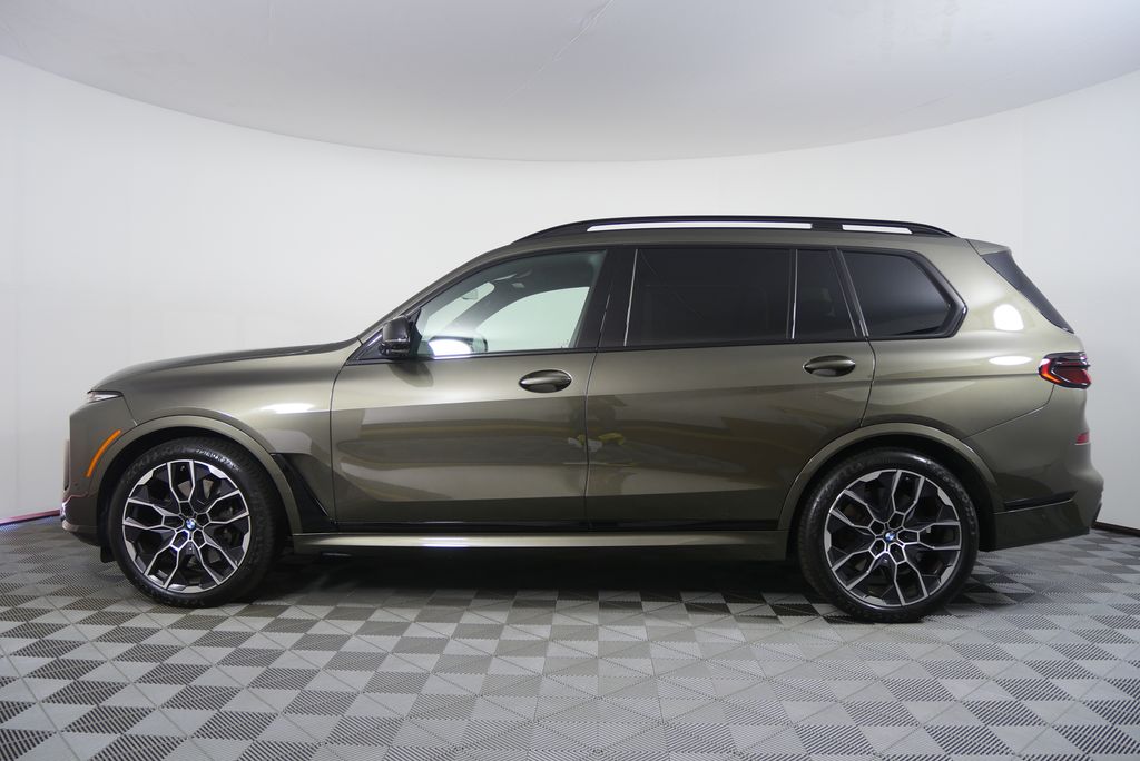 Thumbnail: 2024 BMW X7 - 6