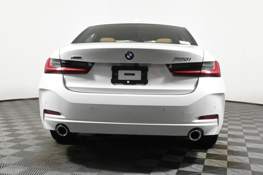 Thumbnail: 2025 BMW 3 Series - 6