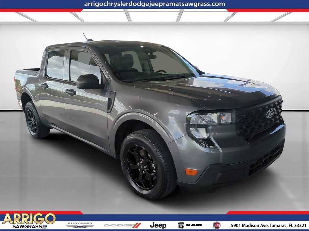 2025 Ford Maverick media 1