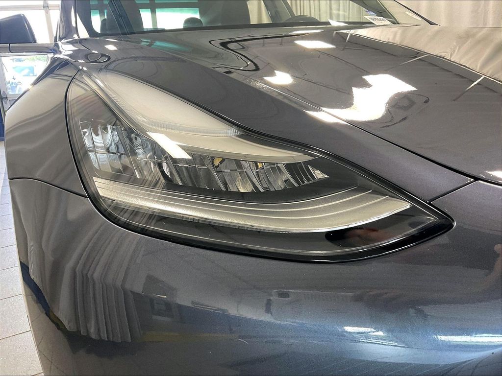2018 Tesla Model 3 — photo 33