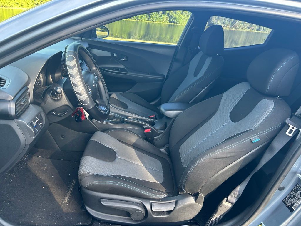 Thumbnail: 2019 Hyundai Veloster - 13