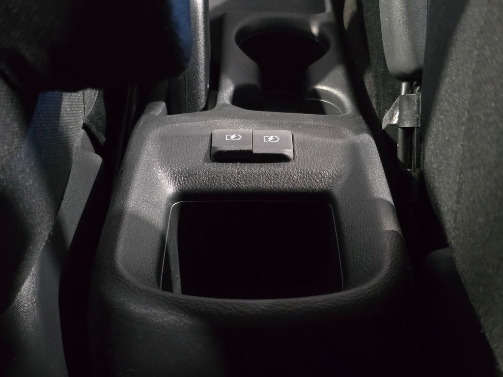 Thumbnail: 2021 Nissan Kicks - 28