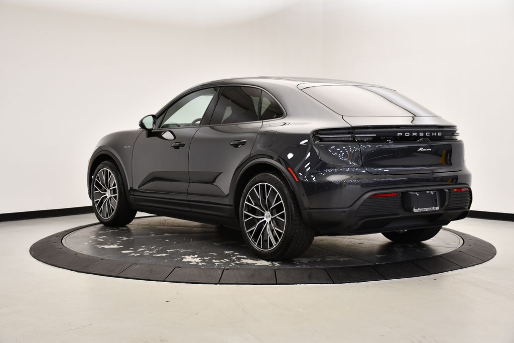 Thumbnail: 2025 Porsche Macan - 3