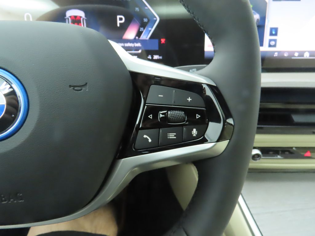 2025 BMW i4 eDrive40 12