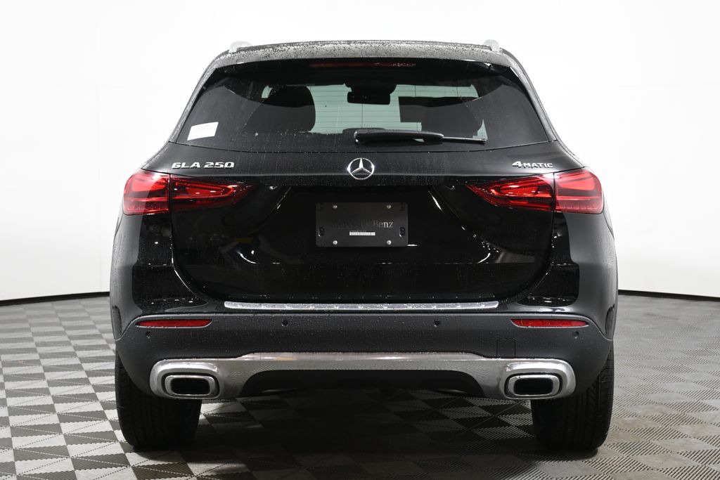 Thumbnail: 2026 Mercedes-Benz GLA - 6