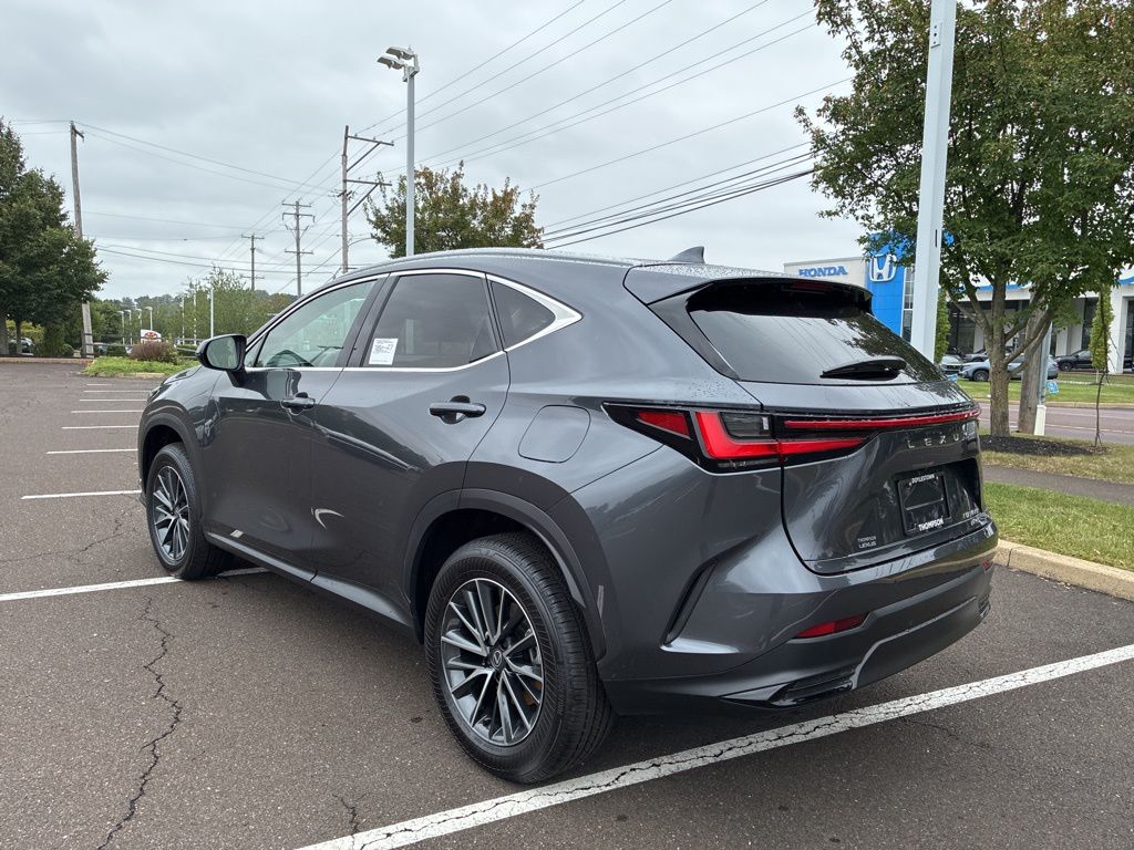2026 Lexus NX 350 photo 3