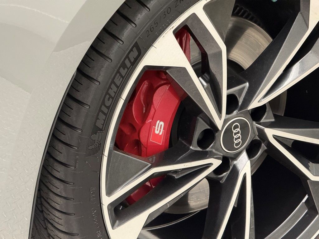 Thumbnail: 2022 Audi S5 - 14