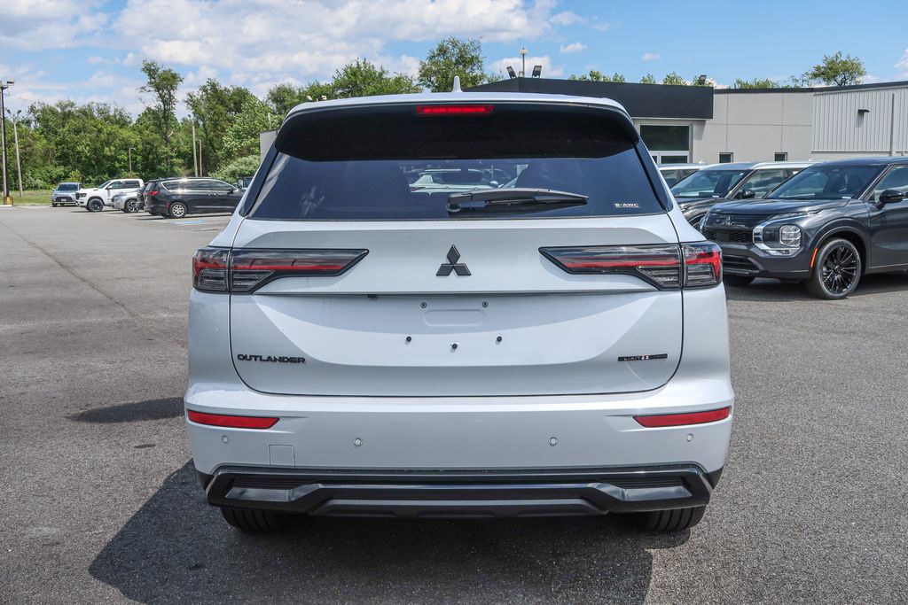2026 Mitsubishi Outlander LE 2.5 S-AWC