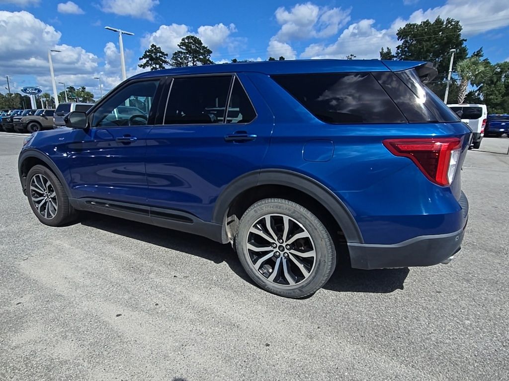 2022 Ford Explorer ST-Line