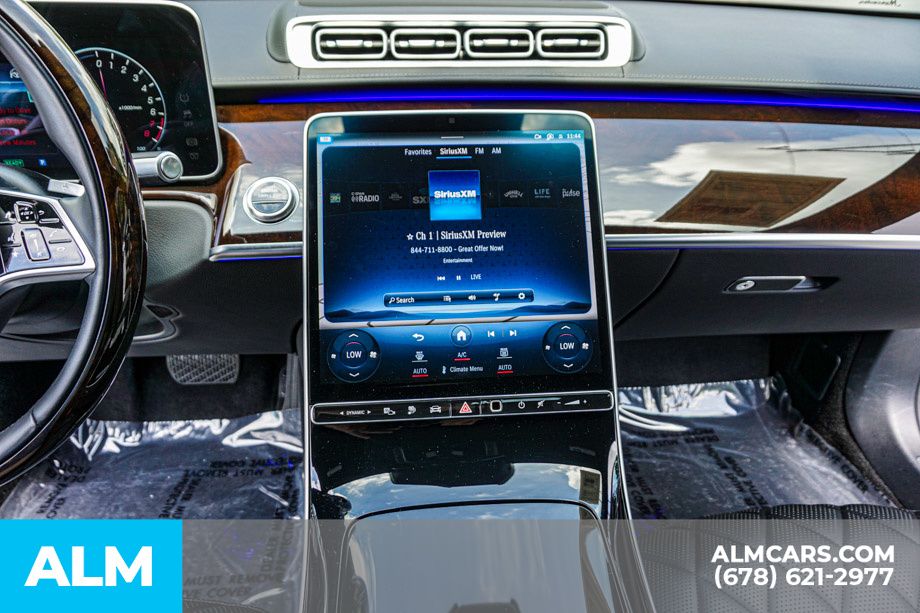 Used 2024 Black Mercedes-Benz S 580e image 40