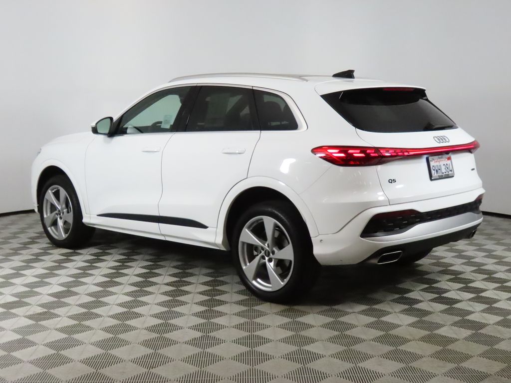 Thumbnail: 2025 Audi Q5 - 3