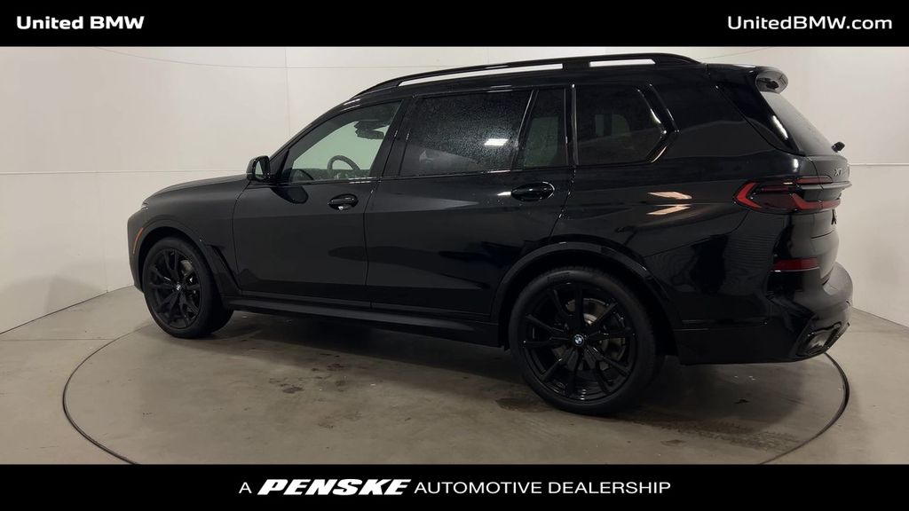 2025 BMW X7 xDrive40i 6