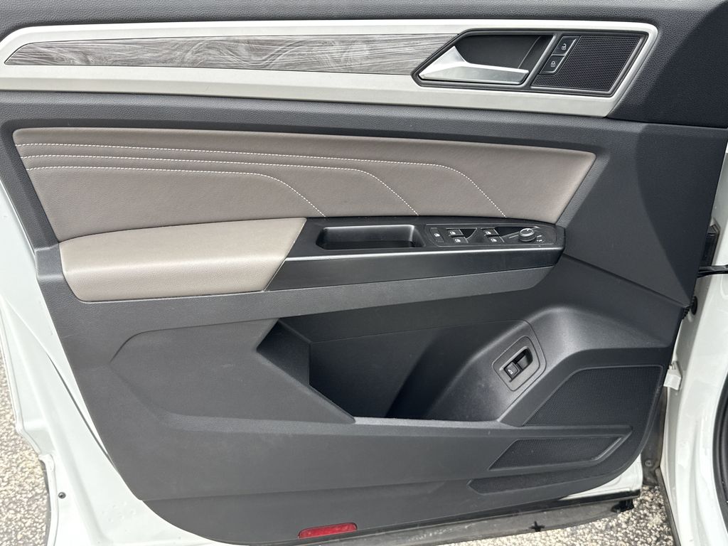2021 Volkswagen Atlas Cross Sport 2.0T SE  at Tom Peacock Cadillac