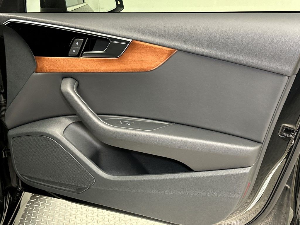 Thumbnail: 2023 Audi A4 - 14