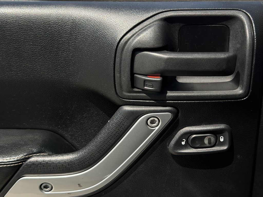 Used 2013 Jeep Wrangler SUV