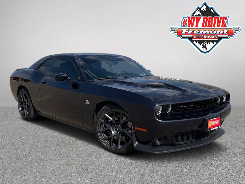 2017 Dodge Challenger R/T Scat Pack RWD