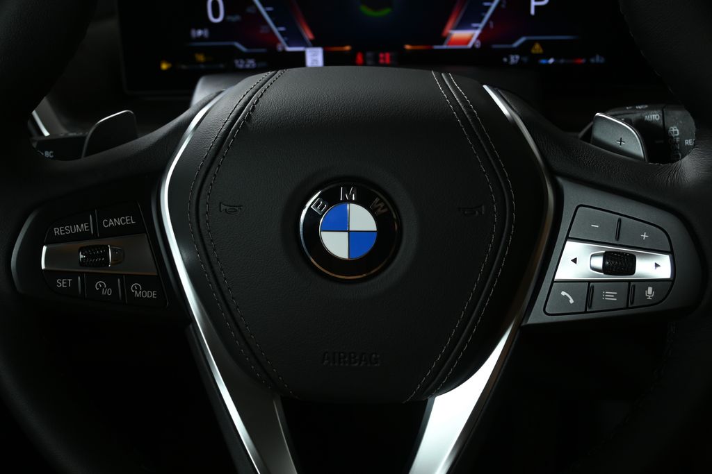 Thumbnail: 2026 BMW X5 - 19