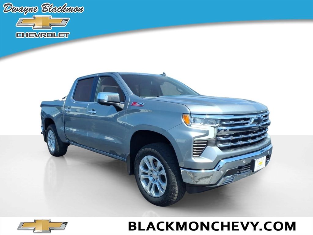 2023 Chevrolet Silverado 1500 LTZ Crew Cab 4WD