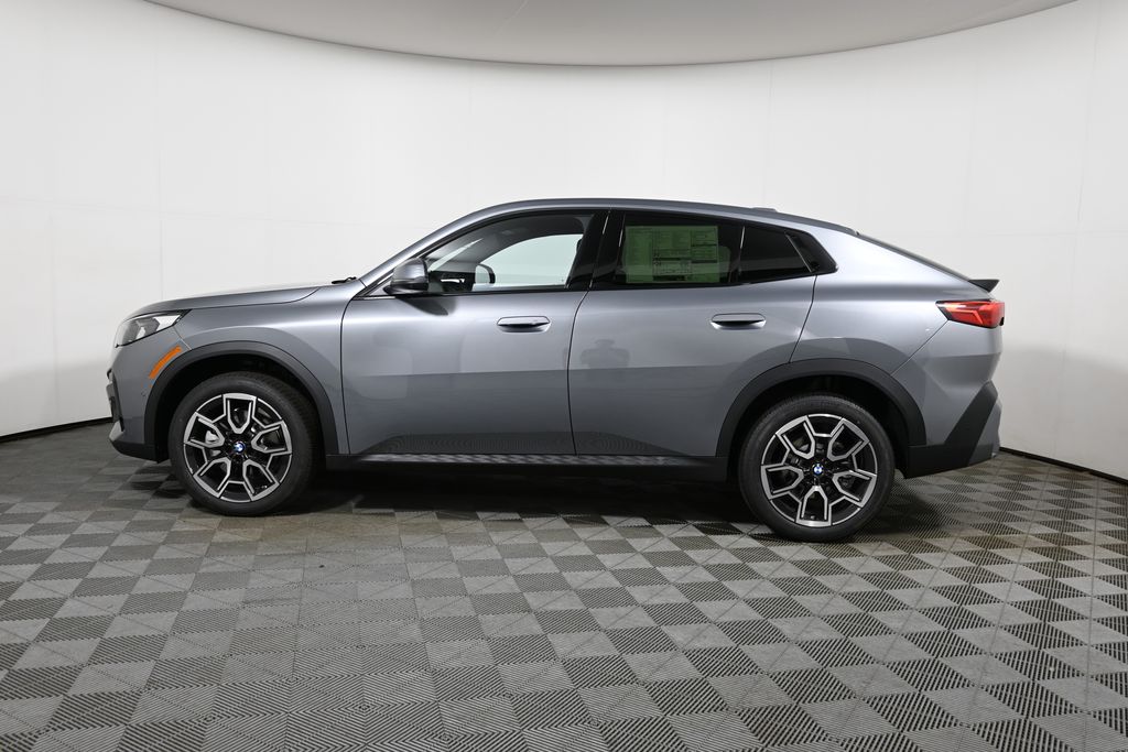 Thumbnail: 2026 BMW X2 - 2