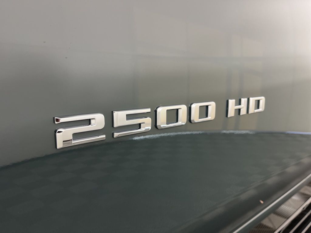Thumbnail: 2026 Chevrolet Silverado 2500 - 10