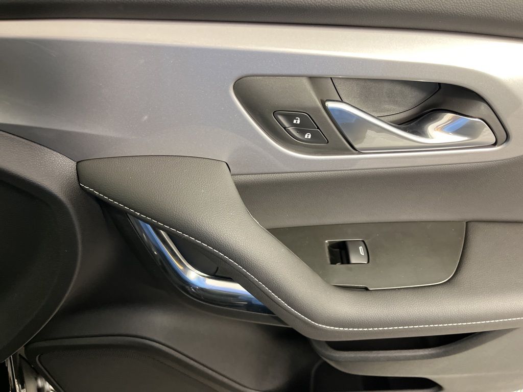 Thumbnail: 2026 Chevrolet Blazer - 11