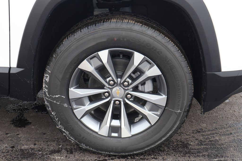 Thumbnail: 2026 Chevrolet Equinox - 11