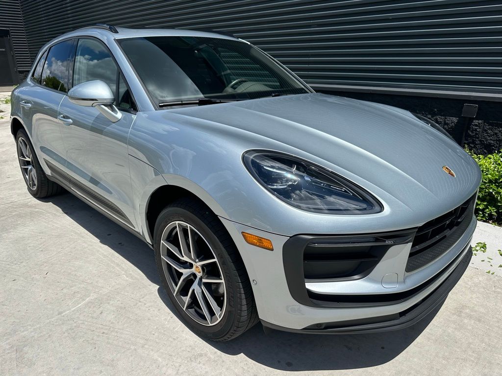 2022 Porsche Macan  10