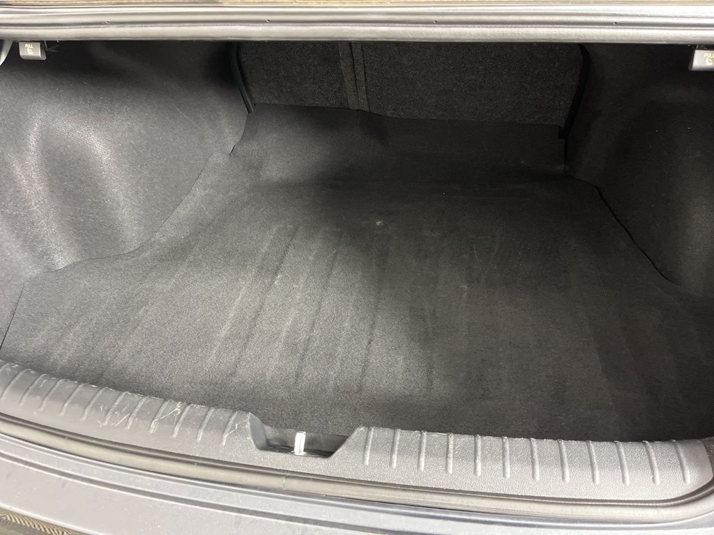 Thumbnail: 2020 Kia Optima - 8