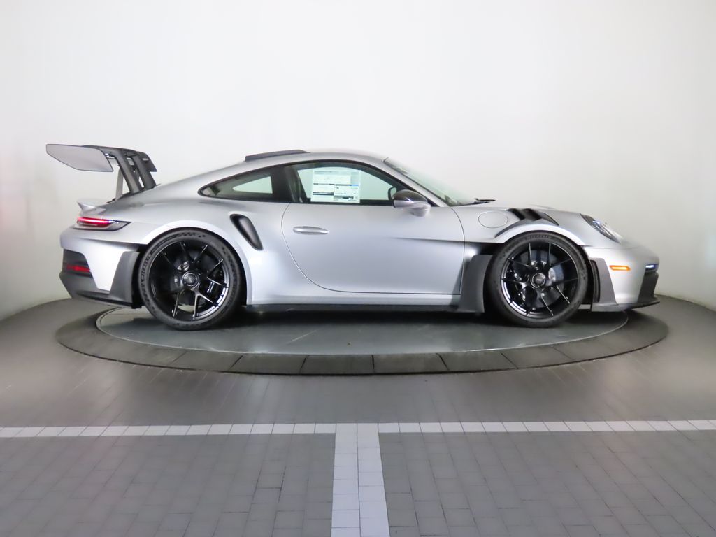 Thumbnail: 2025 Porsche 911 - 8