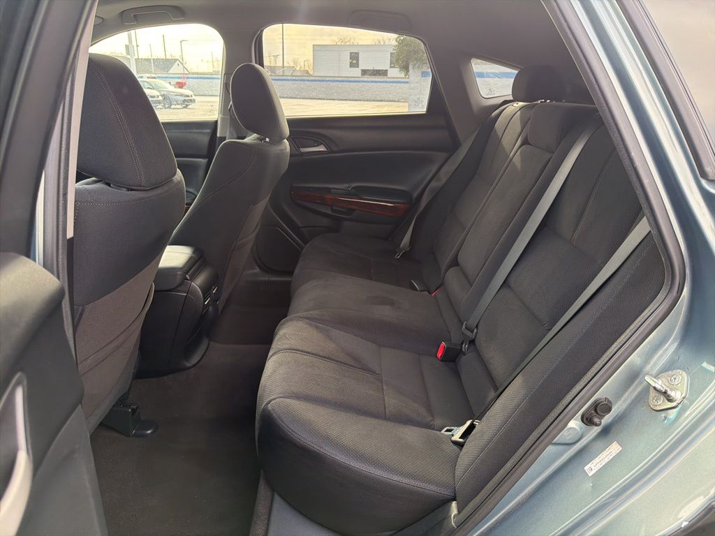 Thumbnail: 2012 Honda Crosstour - 20