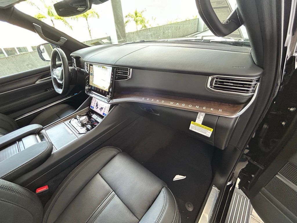 Used 2024 Diamond Black Crystal Pearlcoat Jeep Base image 29