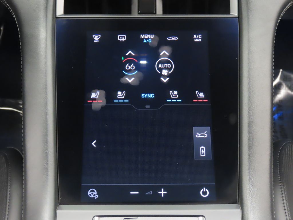 Thumbnail: 2023 Porsche Taycan - 29