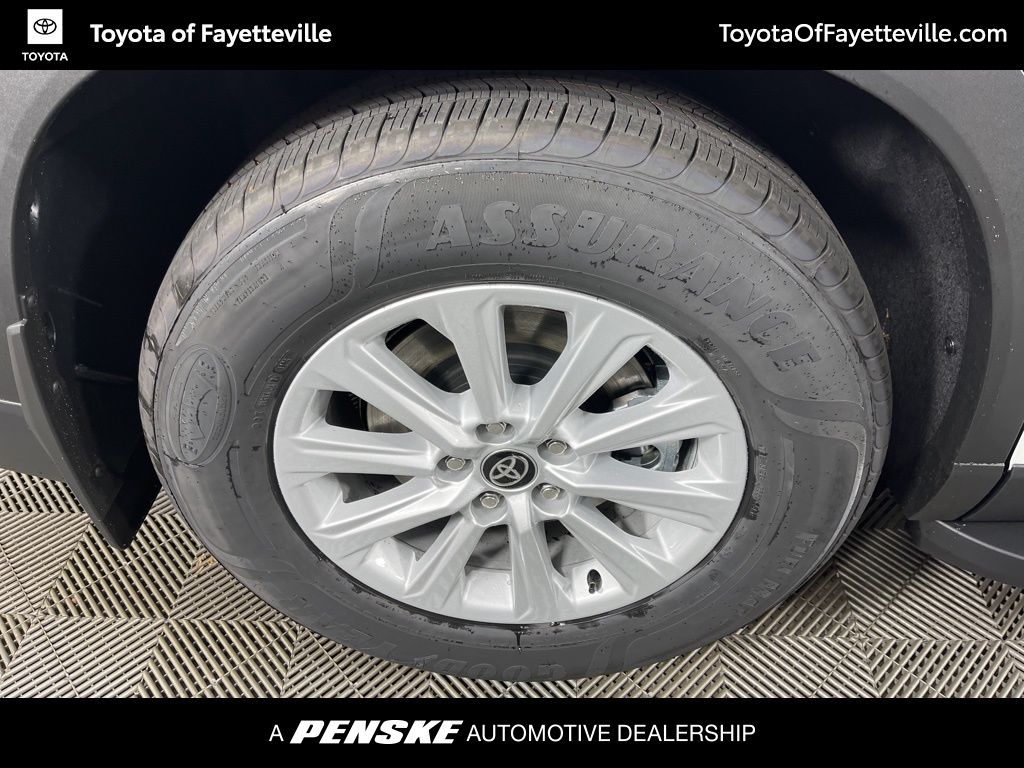 Thumbnail: 2026 Toyota Grand Highlander - 18