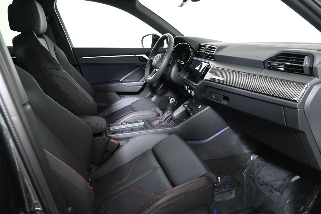 Thumbnail: 2025 Audi Q3 - 26