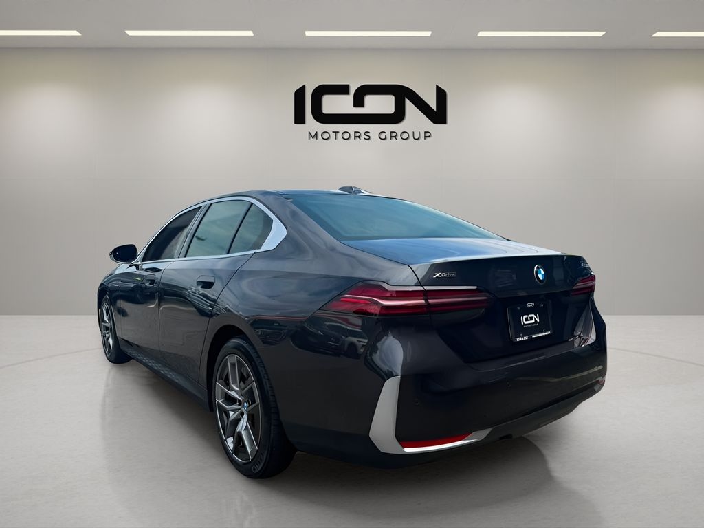 Used 2026 BMW 5 Series Sedan