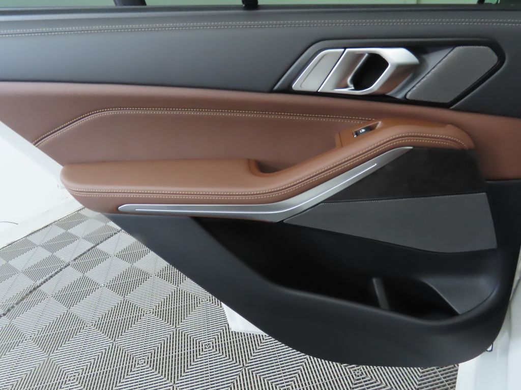 Thumbnail: 2026 BMW X5 - 27