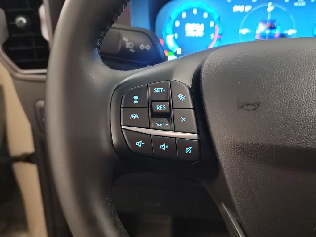 Certified Used 2025 Beige Ford Outer Banks image 19