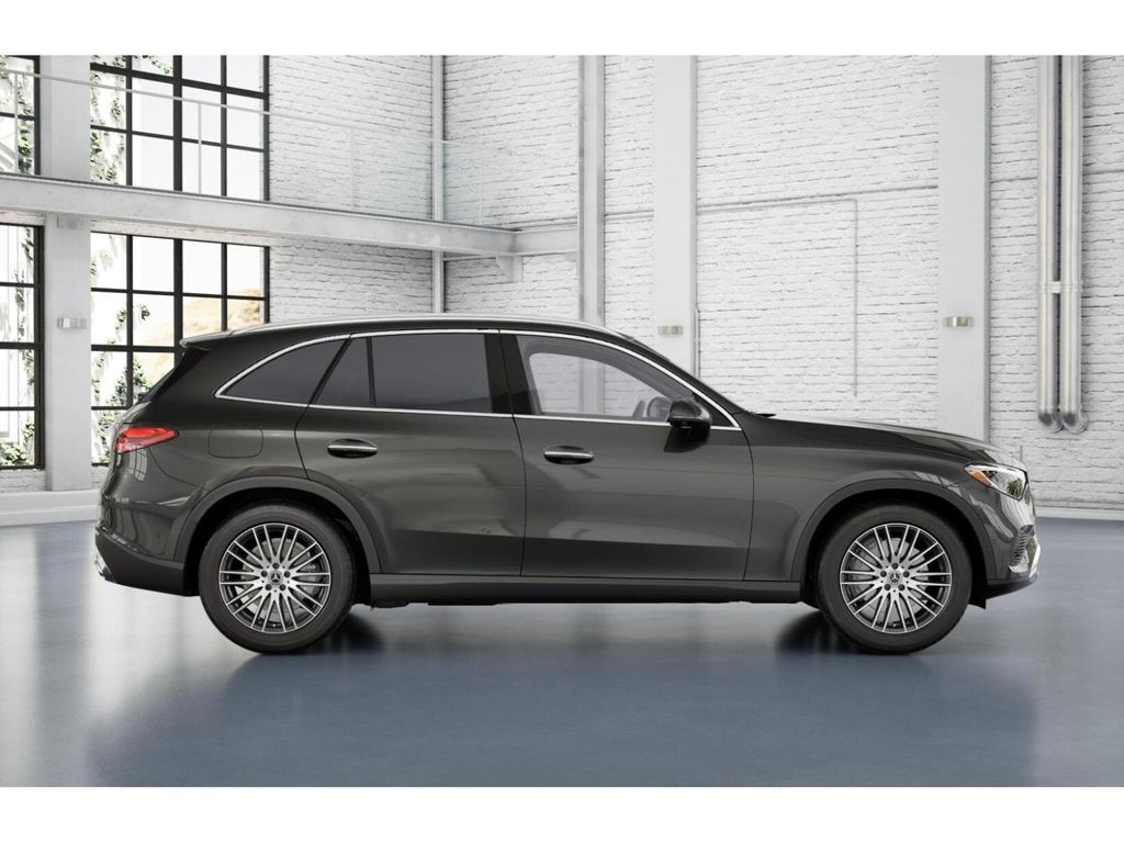 2025 Mercedes Benz GLC 300 4MATIC photo 2