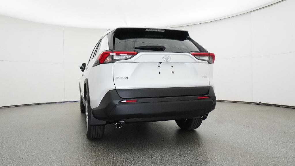 Thumbnail: 2025 Toyota RAV4 - 29