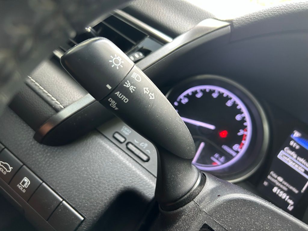 2021 Toyota Camry SE 27