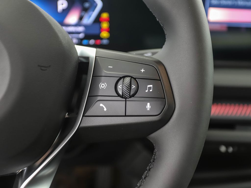 Thumbnail: 2025 BMW 2 Series - 13