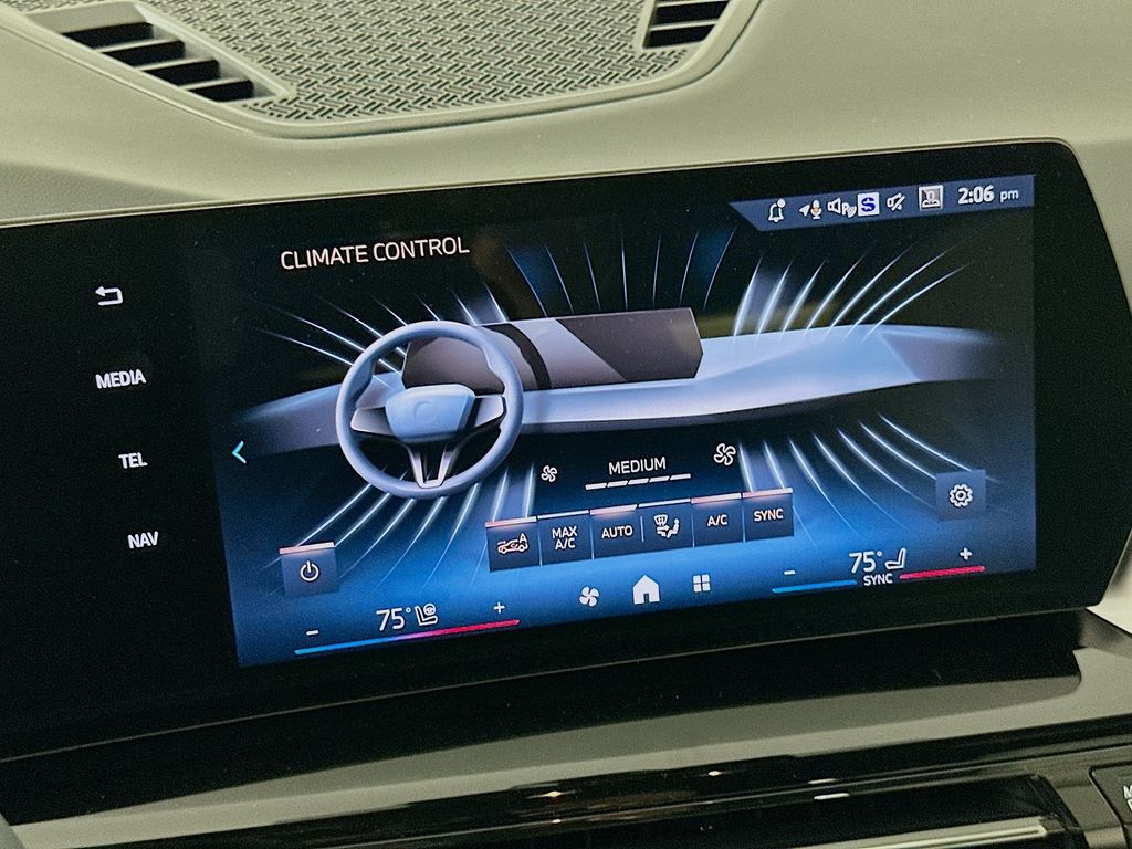 Thumbnail: 2026 BMW X1 - 14