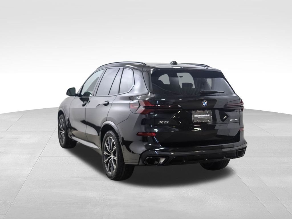 Thumbnail: 2026 BMW X5 - 3