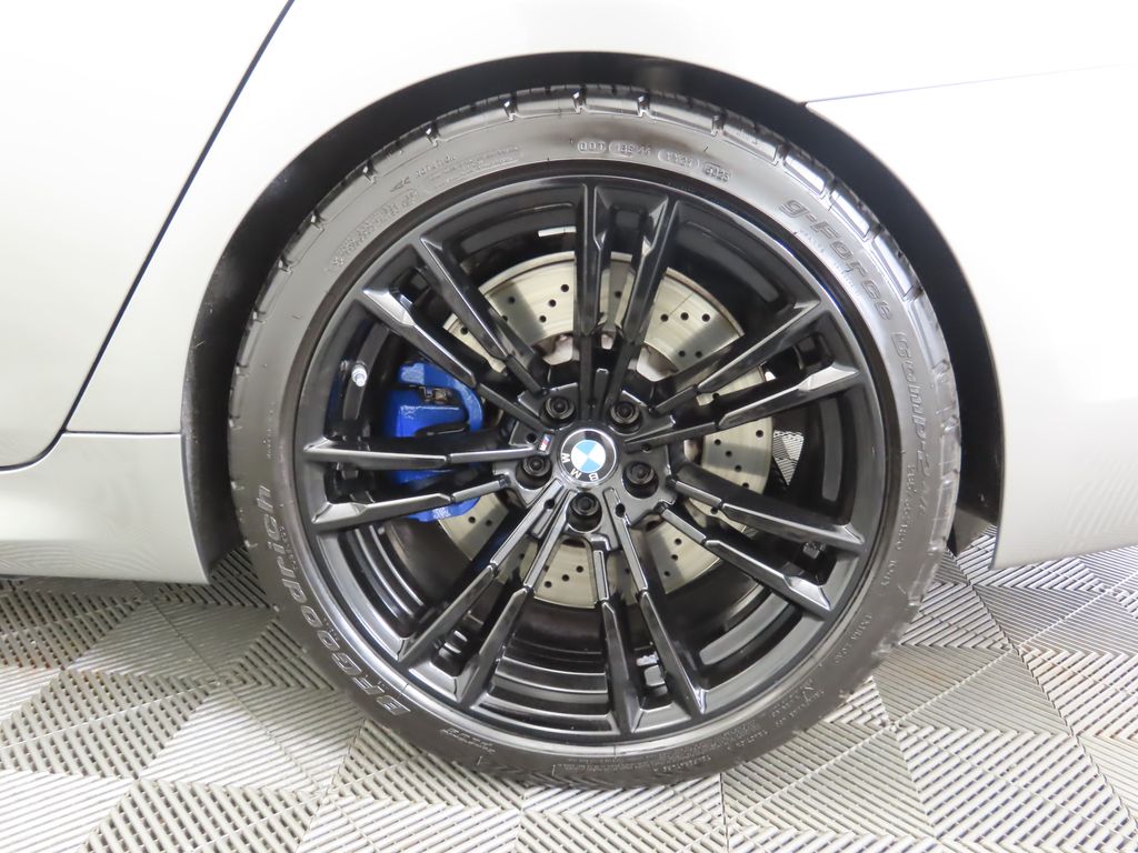 Thumbnail: 2018 BMW M5 - 30