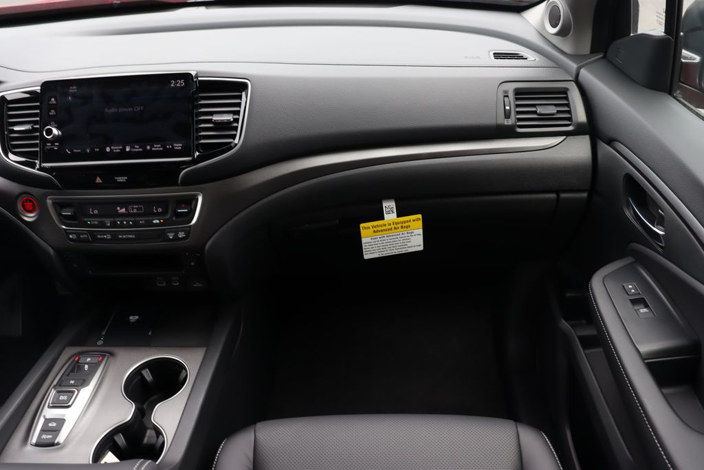 Thumbnail: 2025 Honda Ridgeline - 15