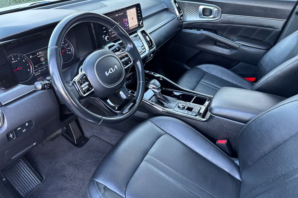 used 2022 Kia Sorento car, priced at $29,914