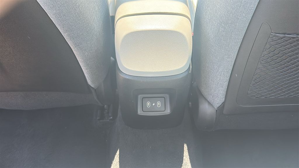 2025 Hyundai Elantra Limited White at Baytown Hyundai
