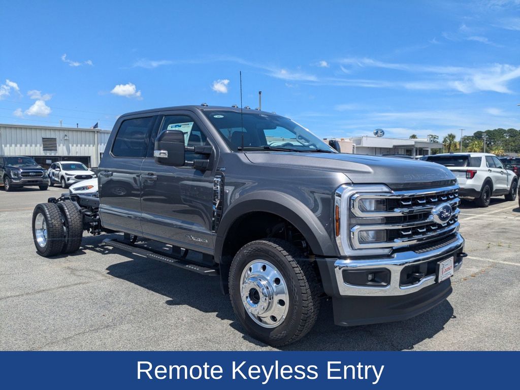 2025 Ford F-550 Super Duty 